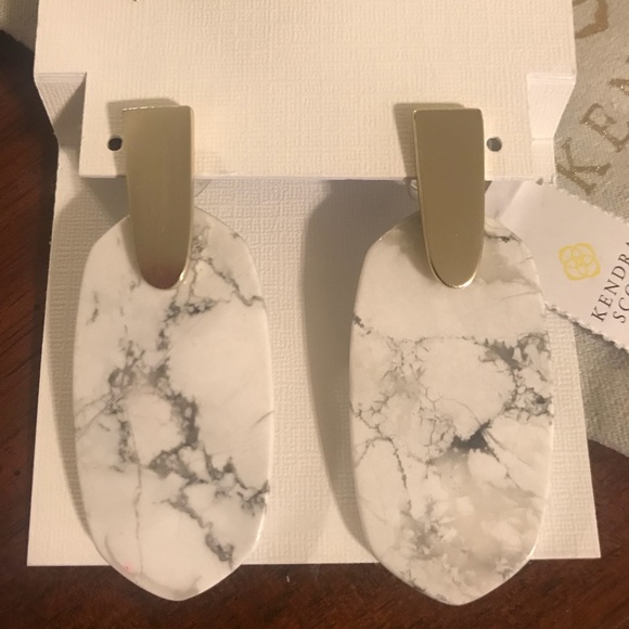 Kendra Scott Jewelry - ❌SOLD❌ NWT Kendra Scott Howlite Aragons